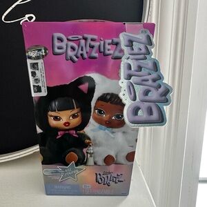 Bratz “Bratziez” Iconz Series Plush Blind Box